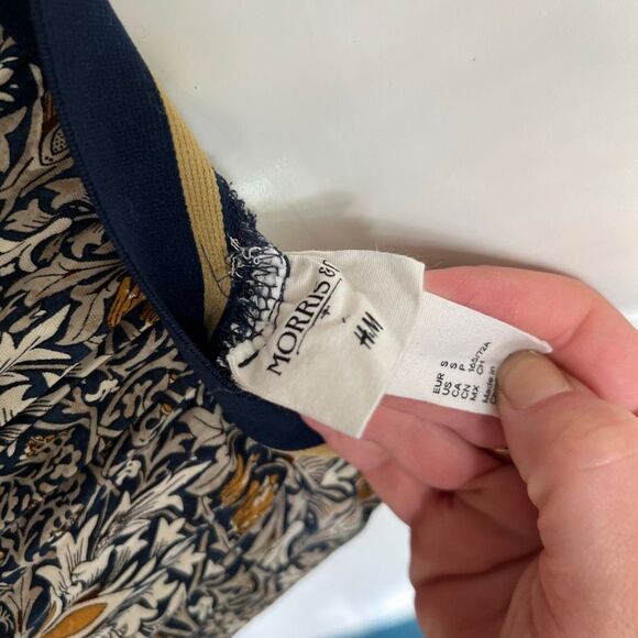 H&M x Morris & Co pleated floral midi skirt - Picture 5 of 8